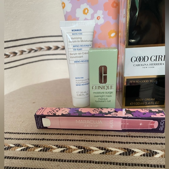 NEW IN SLEEVE IN BAG Spa Day 10 beauty products 2 full size (perfume removed) - Picture 13 of 16